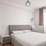 Azure Vista Apartment-white Apartment