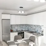 Azure Vista Apartment-white Apartment *