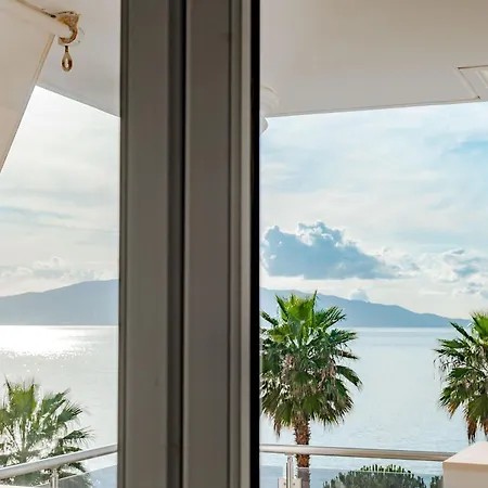 Azure Vista Apartment-white * Sarandë