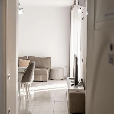 Azure Vista Apartment-white 아파트 *