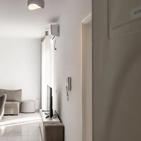 דירה Azure Vista Apartment-white *