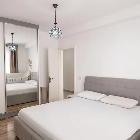 Azure Vista Apartment-white 아파트 *