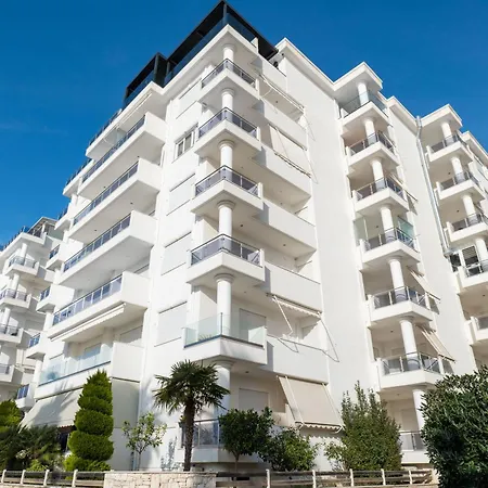 아파트 Azure Vista Apartment-white