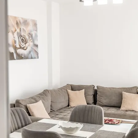 Apartamento Azure Vista Apartment-white *