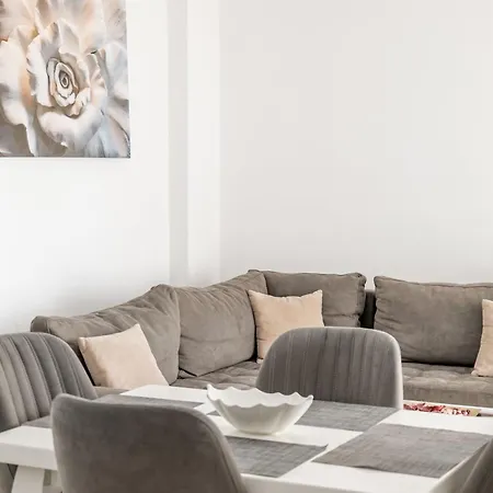 Azure Vista Apartment-white Apartamento Sarandë