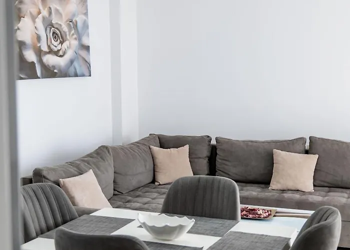 Azure Vista Apartment-white Apartament Saranda