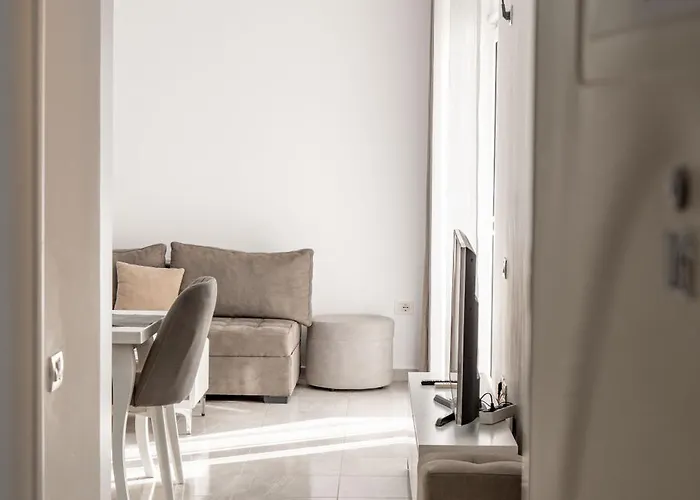 Azure Vista Apartment-white Apartament *