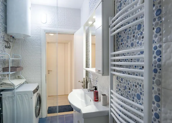 Azure Vista Apartment-white *