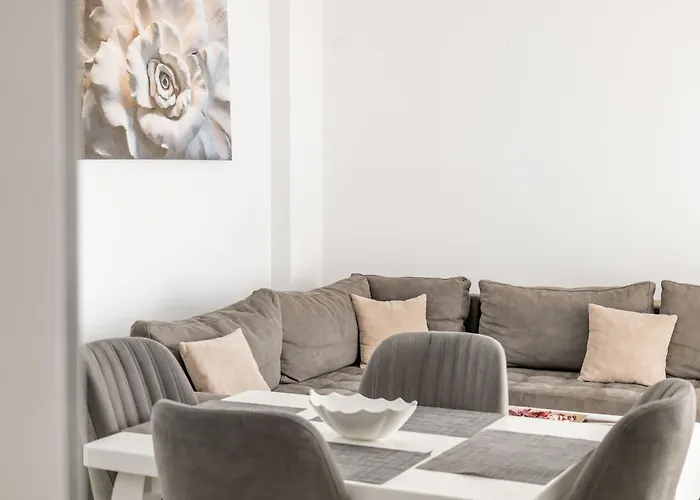 Azure Vista Apartment-white Apartament Saranda