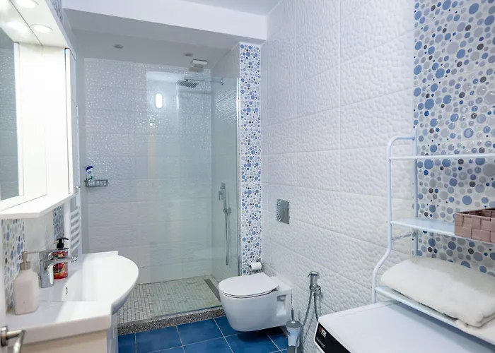 Azure Vista Apartment-white Saranda