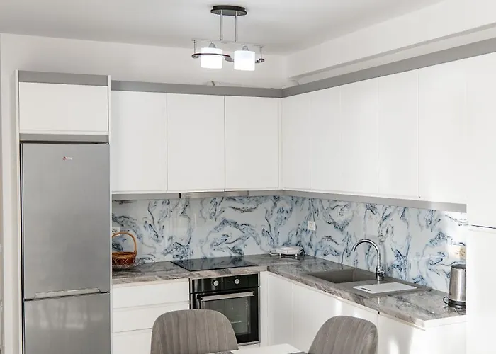 Azure Vista Apartment-white Apartament *